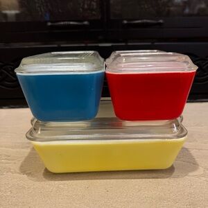 Vintage Pyrex Primary Colors Refrigerator Glass Dishes With Lids